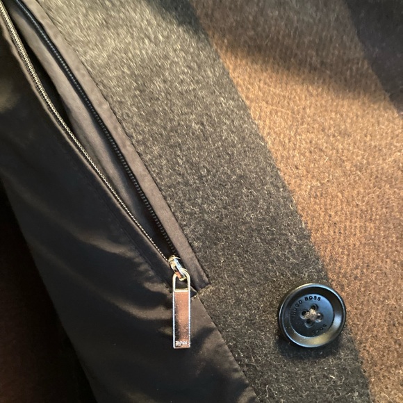 ❤️ Posh Party Feature Item🎈Boss Wool Pea Coat US 38R or mens Medium PRISTINE ❤️ - Picture 6 of 8